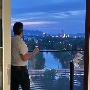 Royal Swan Skyline, Apartment Vienna