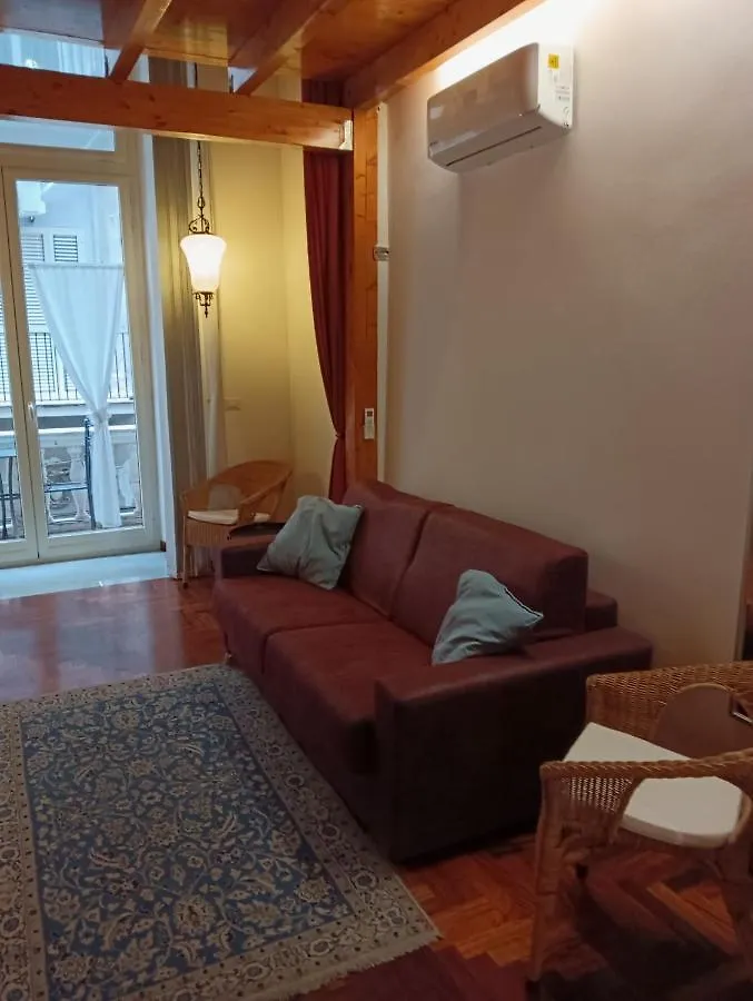 Il Castello Apartment Nápoles